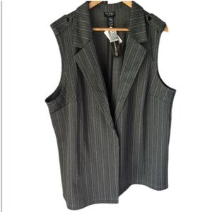 Soho Women's Charcoal Pinstripe Vest NEW 3x